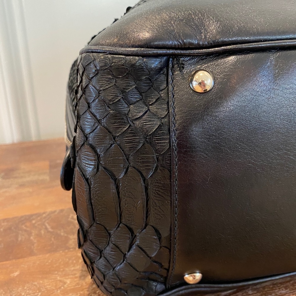 Gucci Python Carry All Bag - Picture 11 of 13